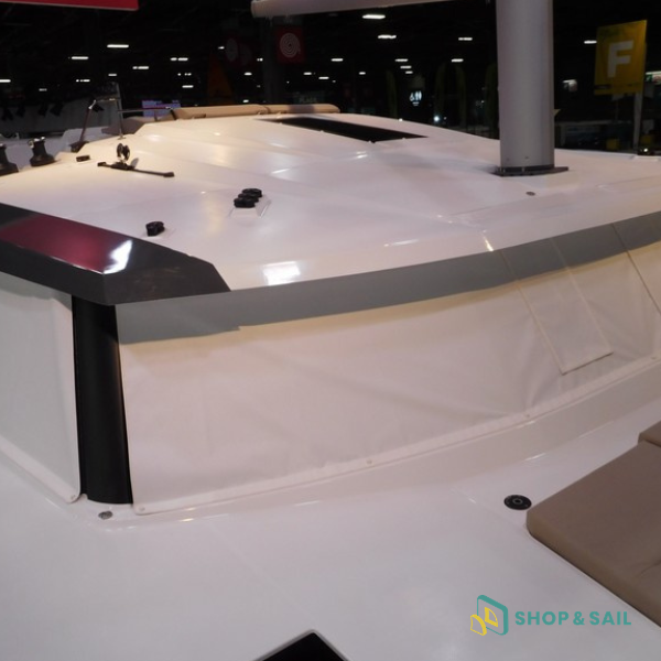 Pare-brise ajouré Astrea 42 Fountaine Pajot NV Equipment