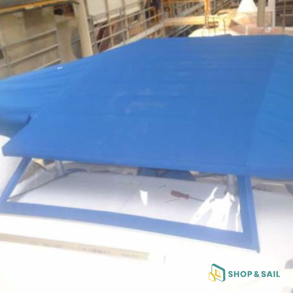 Toile bi fixe et pare-brise Lavezzi 40 Fountaine Pajot NV Equipment