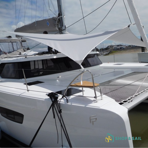 Toile d'ombrage avant Fountaine Pajot Astrea 42 NV Equipment